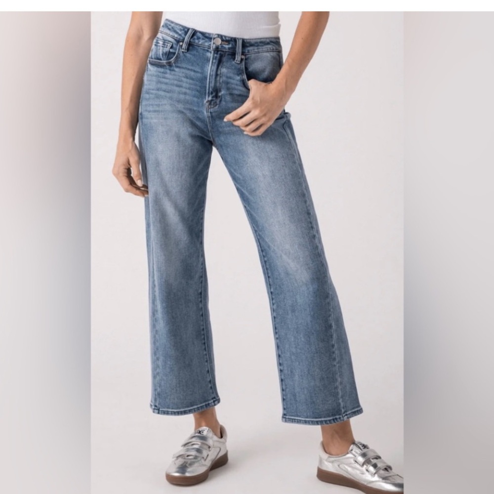 Risen Wren High Rise Barrel Jeans size 29 /9 medium blue
